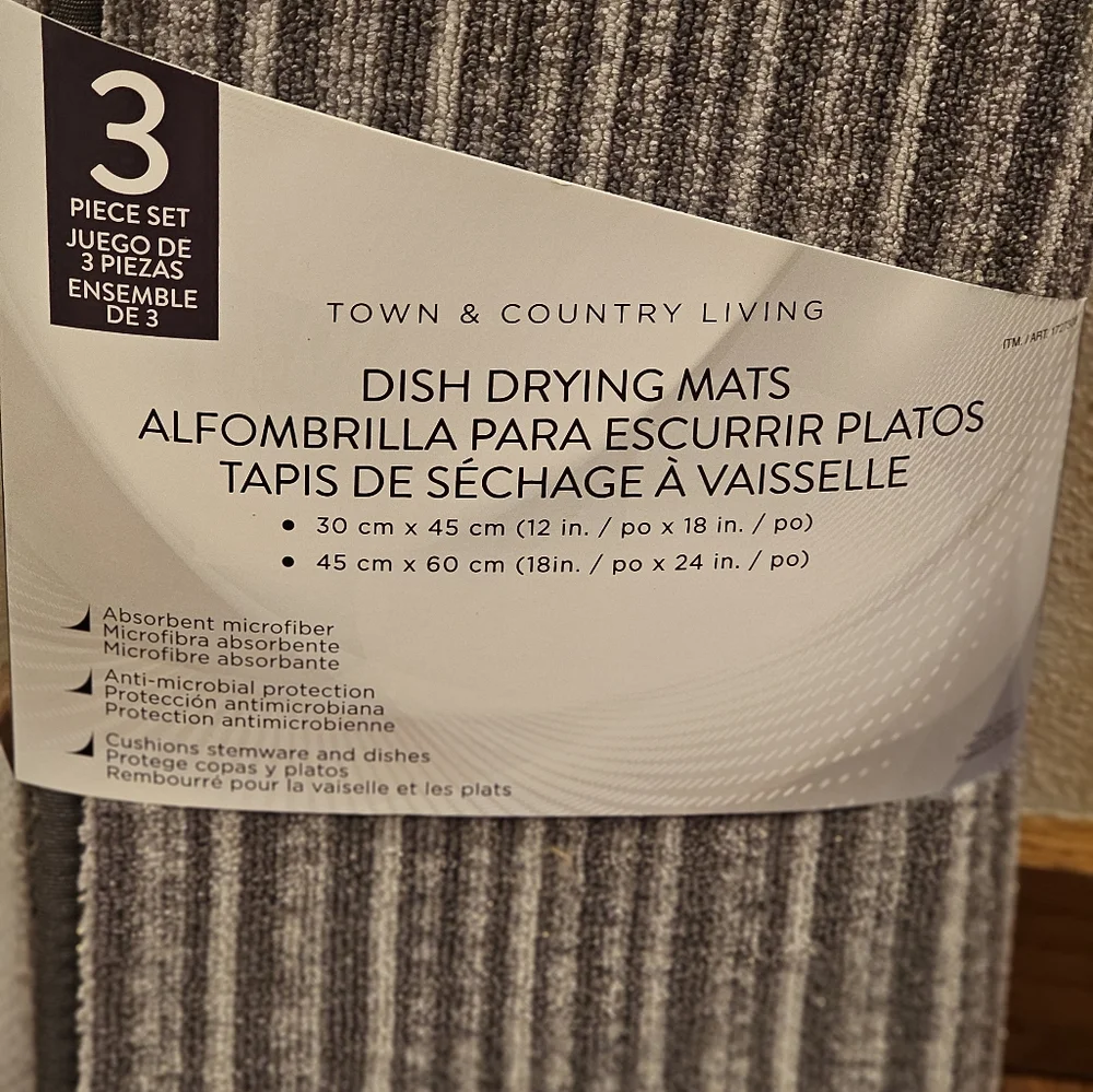 Town&country living 3 piece set gray dish drying mats. NWT.